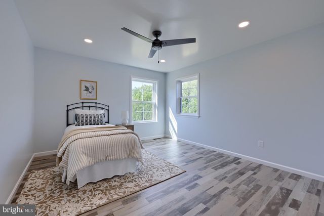 41 GARLOFF RD, Myerstown, PA 17067