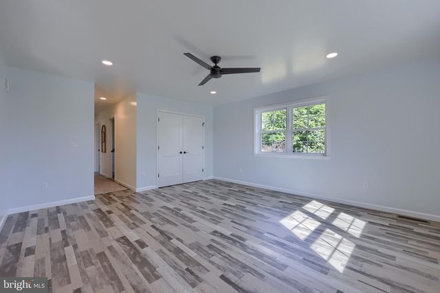 41 GARLOFF RD, Myerstown, PA 17067