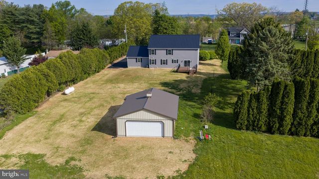 41 GARLOFF RD, Myerstown, PA 17067