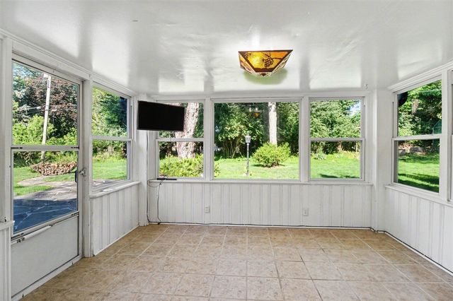 24900 N Cromwell Drive, Franklin, MI 48025