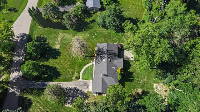 24900 N Cromwell Drive, Franklin, MI 48025