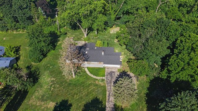 24900 N Cromwell Drive, Franklin, MI 48025