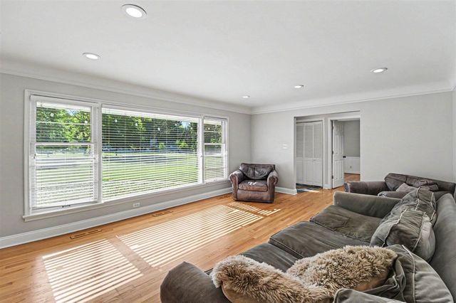 24900 N Cromwell Drive, Franklin, MI 48025