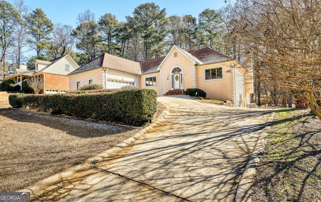 1522 Catherine Court, Suwanee, GA 30024