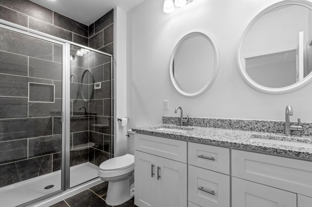 1213 N Chamberlain Avenue, Chattanooga, TN 37408