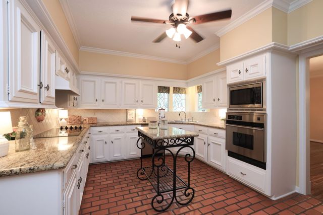 9327 Tranquil Park Drive, Spring, TX 77379