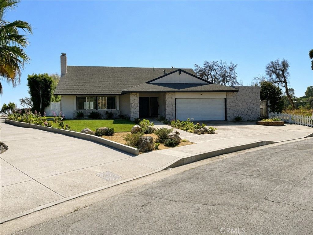 16952 Dulce Ynez, Pacific Palisades, CA 90272
