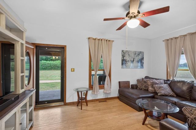 1588 E STATE HIGHWAY 21, Arkdale, WI 54613