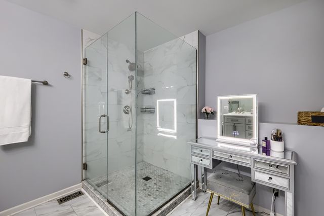 5630 Cambridge Way, Hanover Park, IL 60133