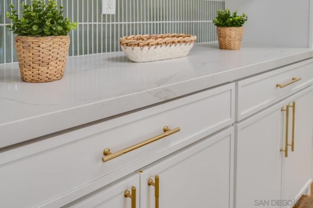 12575 Oaks North Dr. 220, San Diego, CA 92128