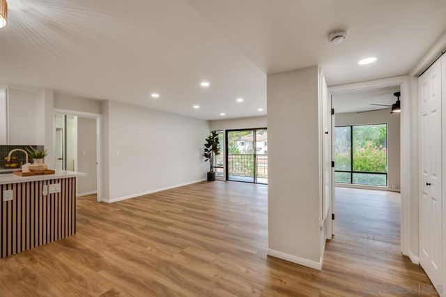 12575 Oaks North Dr. 220, San Diego, CA 92128