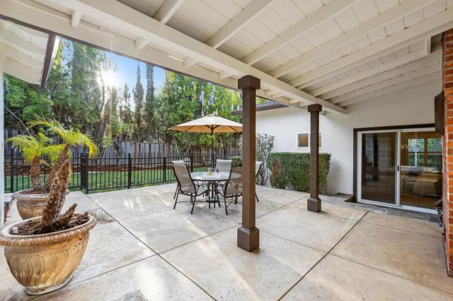 17246 Verdes Robles, Los Gatos, CA 95030