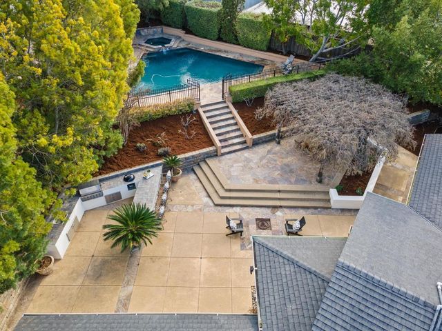 17246 Verdes Robles, Los Gatos, CA 95030