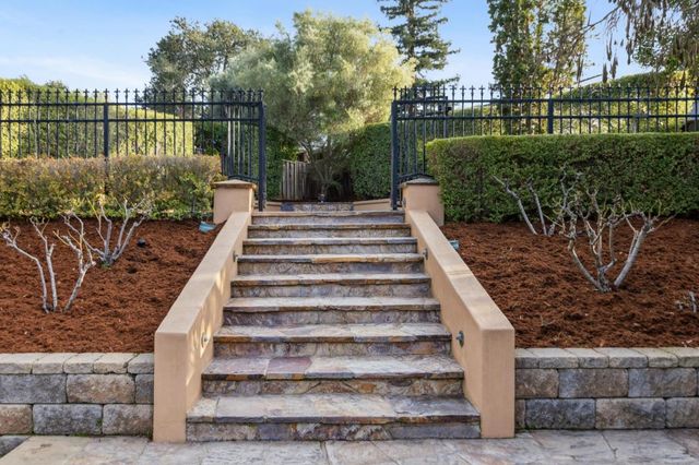 17246 Verdes Robles, Los Gatos, CA 95030