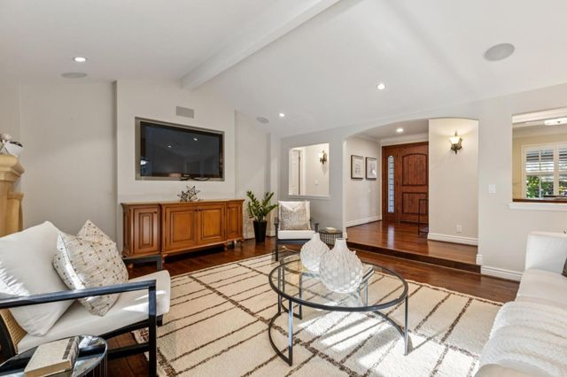 17246 Verdes Robles, Los Gatos, CA 95030