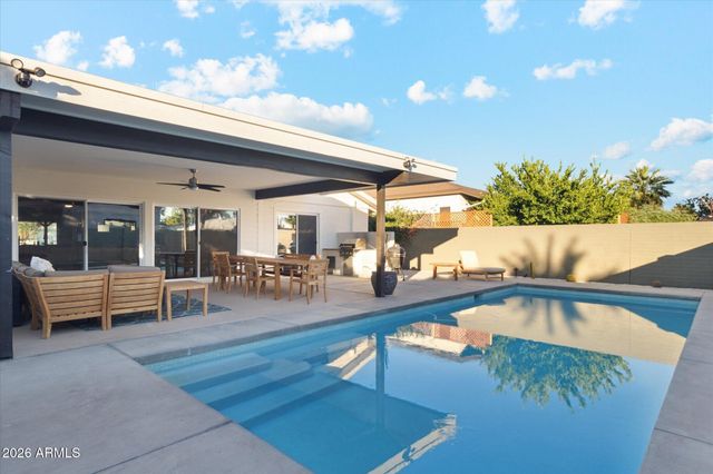 4113 E GLENROSA Avenue, Phoenix, AZ 85018