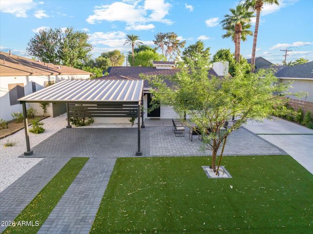 4113 E GLENROSA Avenue, Phoenix, AZ 85018
