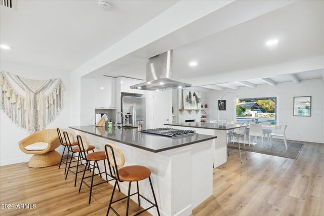 4113 E GLENROSA Avenue, Phoenix, AZ 85018