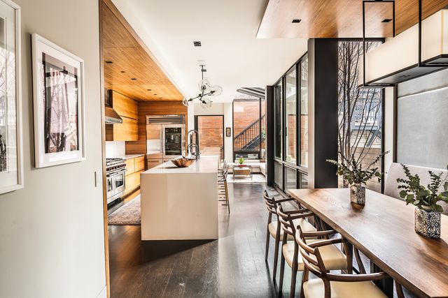 2249 N Burling Street, Chicago, IL 60614