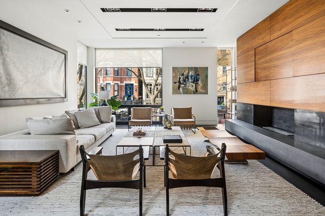 2249 N Burling Street, Chicago, IL 60614