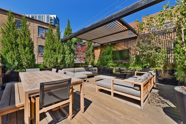 2249 N Burling Street, Chicago, IL 60614