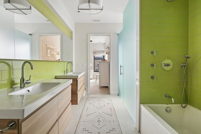 2249 N Burling Street, Chicago, IL 60614