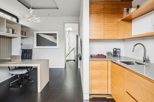 2249 N Burling Street, Chicago, IL 60614