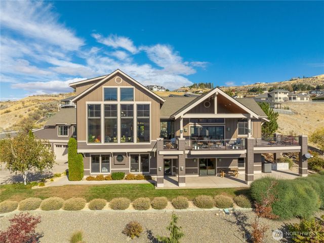 232 Crystal Drive, Chelan, WA 98816