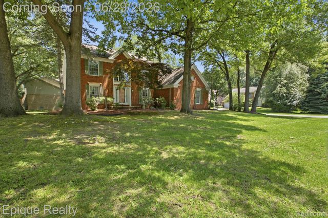 3261 Windwood Road, West Bloomfield Charter Township, MI 48324