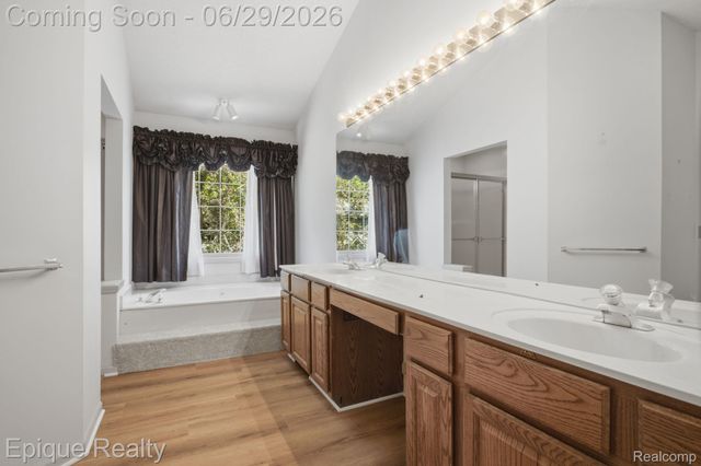 3261 Windwood Road, West Bloomfield Charter Township, MI 48324