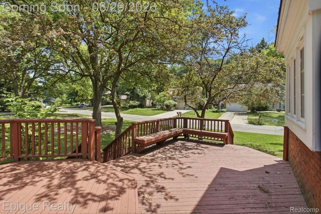 3261 Windwood Road, West Bloomfield Charter Township, MI 48324