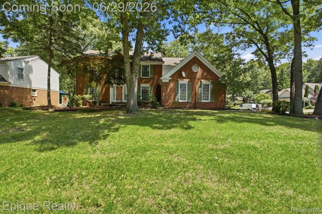 3261 Windwood Road, West Bloomfield Charter Township, MI 48324