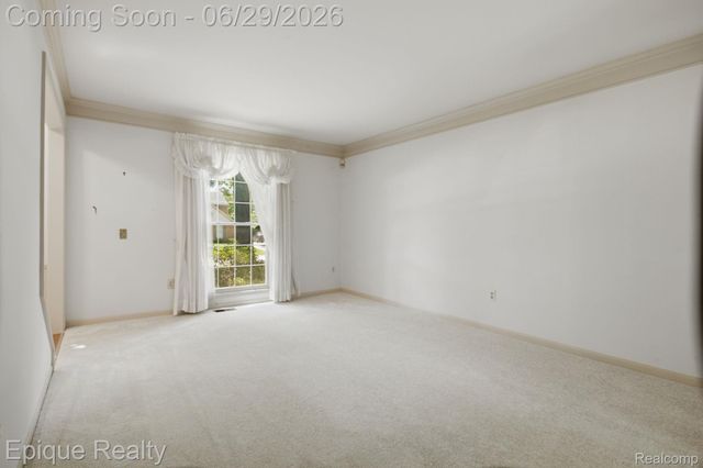 3261 Windwood Road, West Bloomfield Charter Township, MI 48324