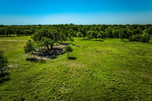 330 N Nassau Road, Round Top, TX 78954