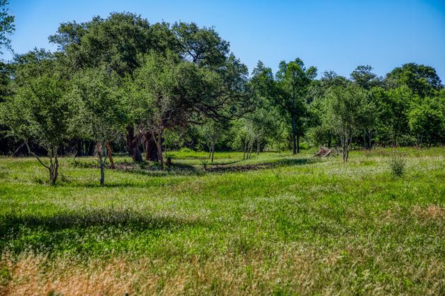330 N Nassau Road, Round Top, TX 78954