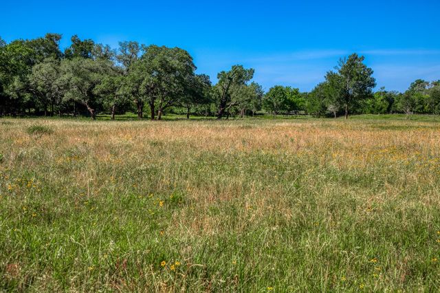 330 N Nassau Road, Round Top, TX 78954