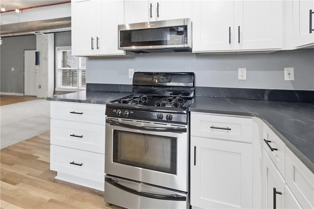 244 Peters Street SW 10, Atlanta, GA 30313
