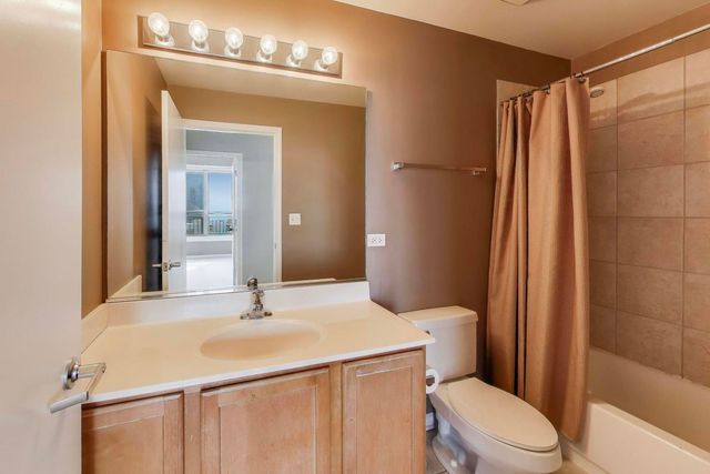 1717 S Prairie Avenue 1910, Chicago, IL 60616