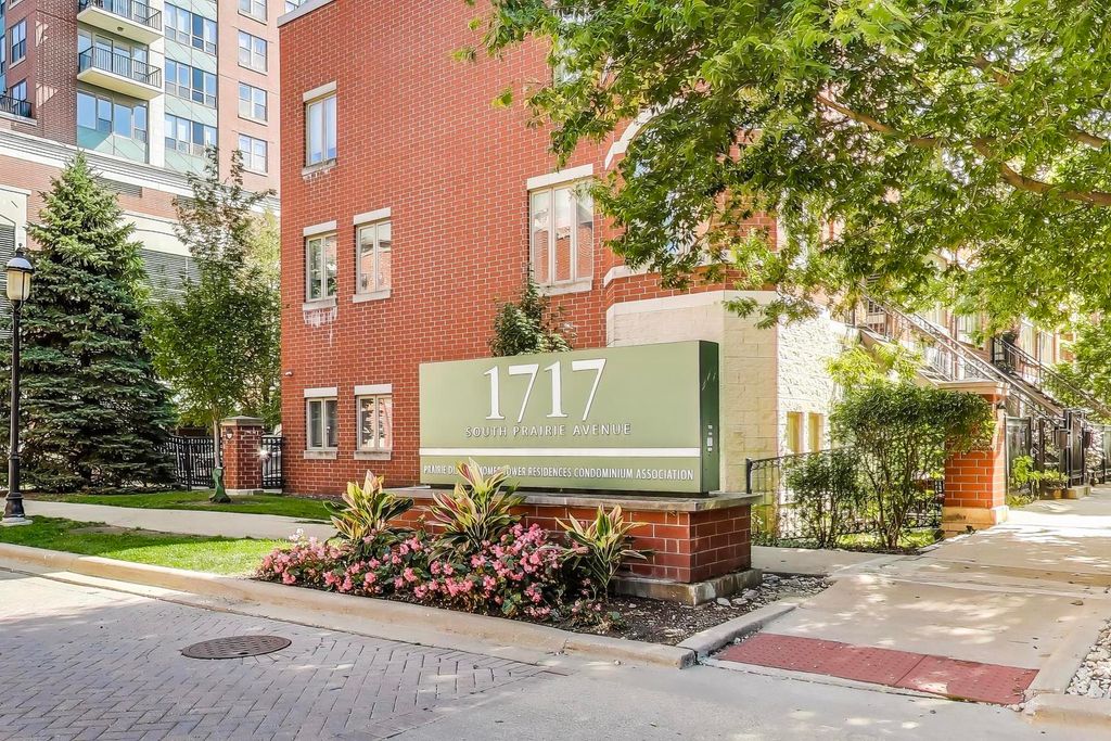 1717 S Prairie Avenue 1910, Chicago, IL 60616