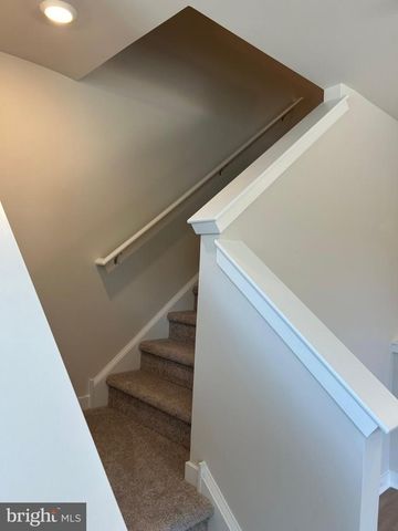 60 MORGANS MILL RD, Sicklerville, NJ 08081