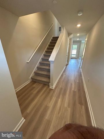 60 MORGANS MILL RD, Sicklerville, NJ 08081