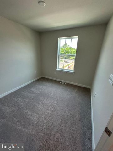 60 MORGANS MILL RD, Sicklerville, NJ 08081