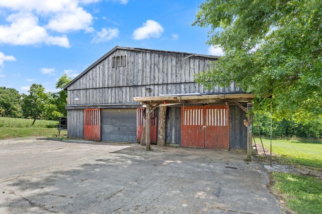 3156 Pinckard Pike, Versailles, KY 40383