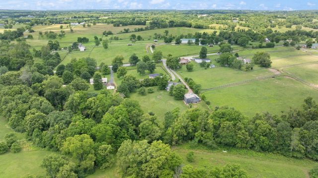 3156 Pinckard Pike, Versailles, KY 40383