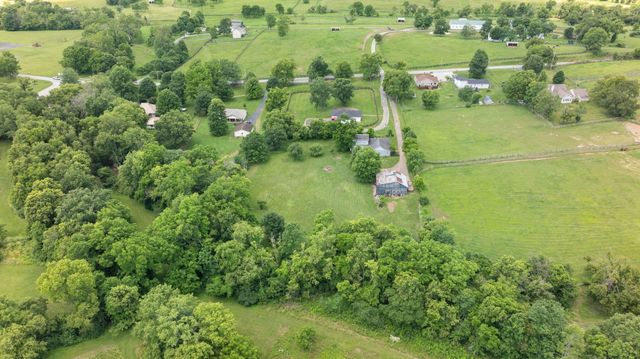 3156 Pinckard Pike, Versailles, KY 40383