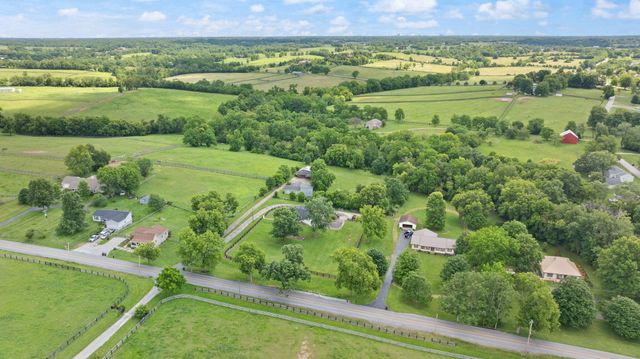 3156 Pinckard Pike, Versailles, KY 40383