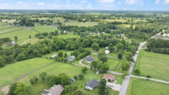 3156 Pinckard Pike, Versailles, KY 40383