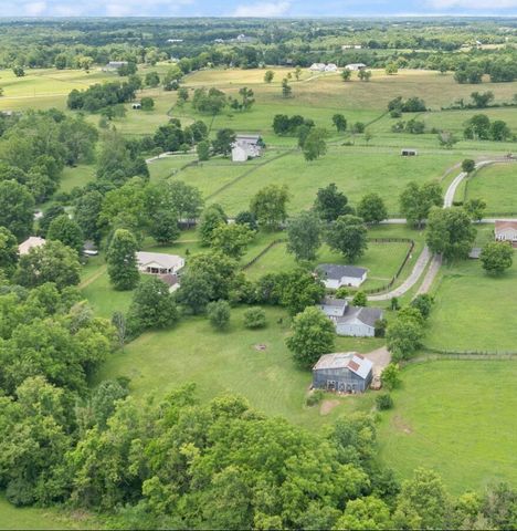 3156 Pinckard Pike, Versailles, KY 40383