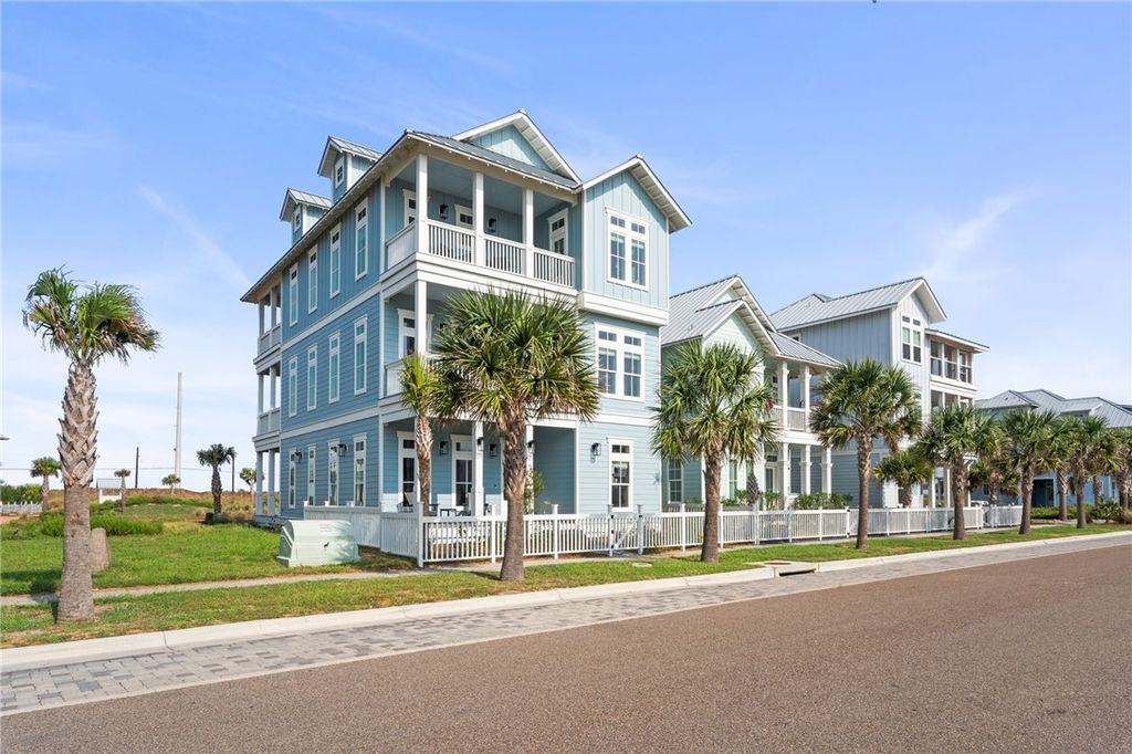 649 Sunset Ave, Port Aransas, TX 78373 — photo 2