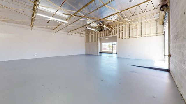 3424 S Market Street, Redding, CA 96001